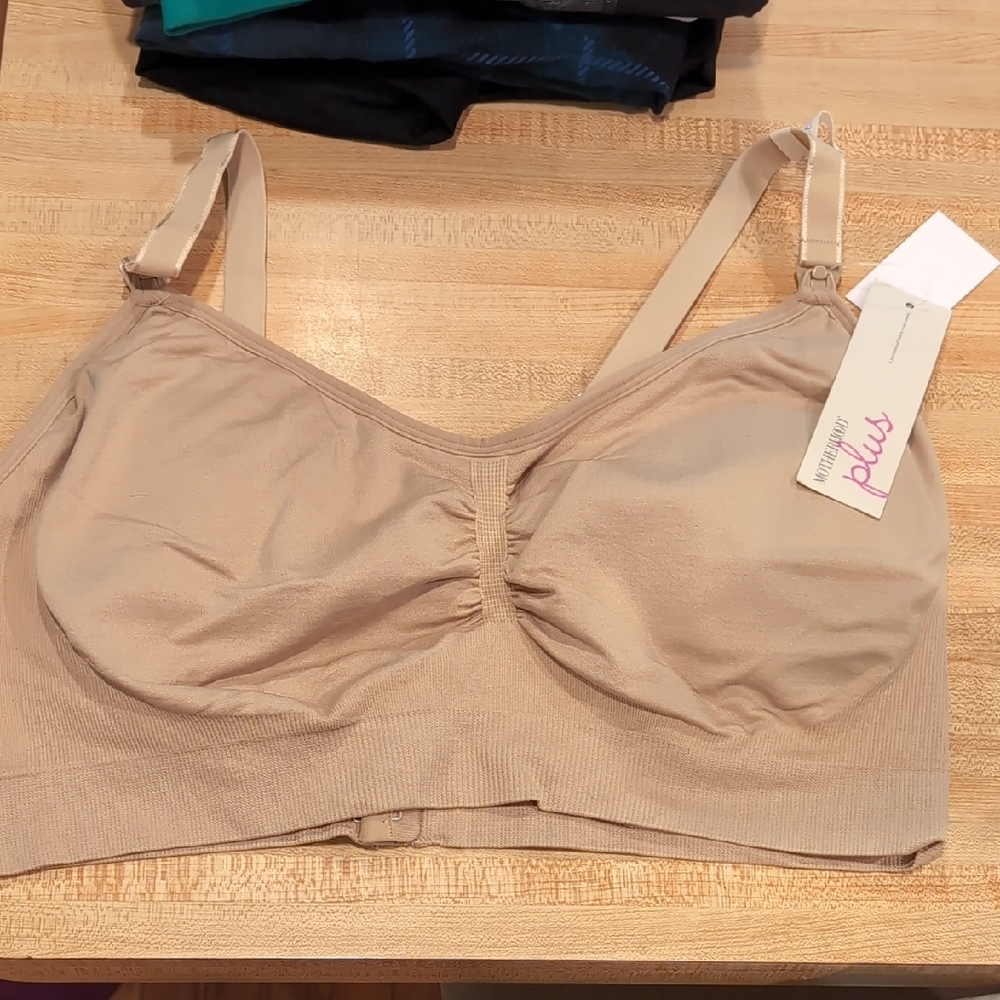 Plus Size Seamless Beige Bralette